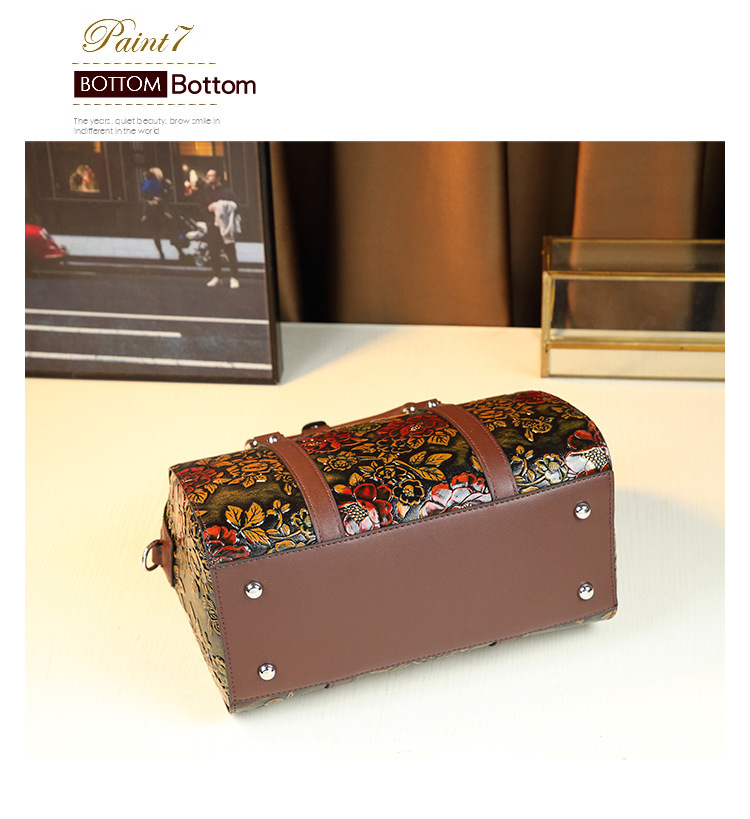 Elegant Retro Embossed Shoulder Bag For Women Large Capacity_voghion.com