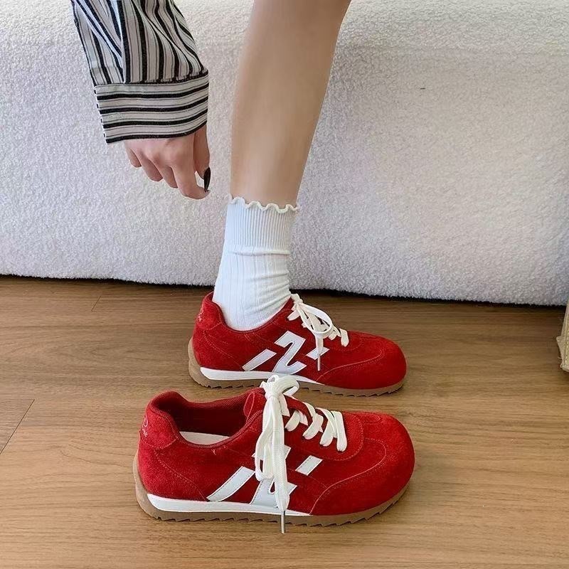 Zapatos de entrenamiento azul de mujer 2026 nuevo estilo de primavera zapatos de skate casuales con suela suave zapatos de mujer zapatos blancos