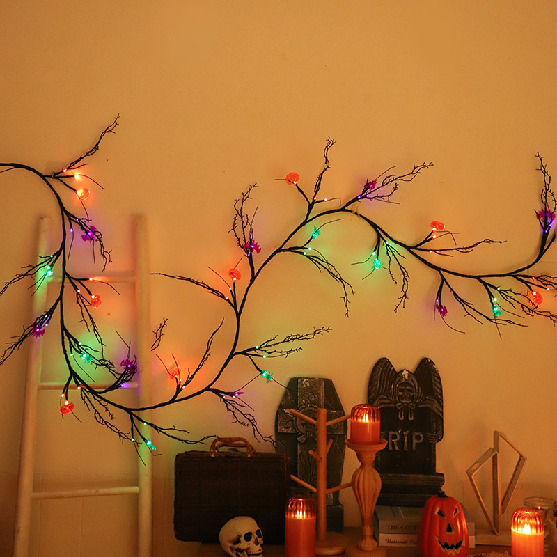 Fabricante spot simulación LED Halloween horror atmósfera decoración ratán lámpara cadena decoración habitación lámpara de color lámpara de ratán