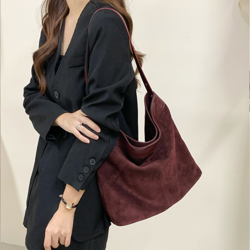 Duża pojemność mrożonej skóry torba 2024 nowy leniwy styl torba na ramię damska ze skóry bydlęcej_voghion.com