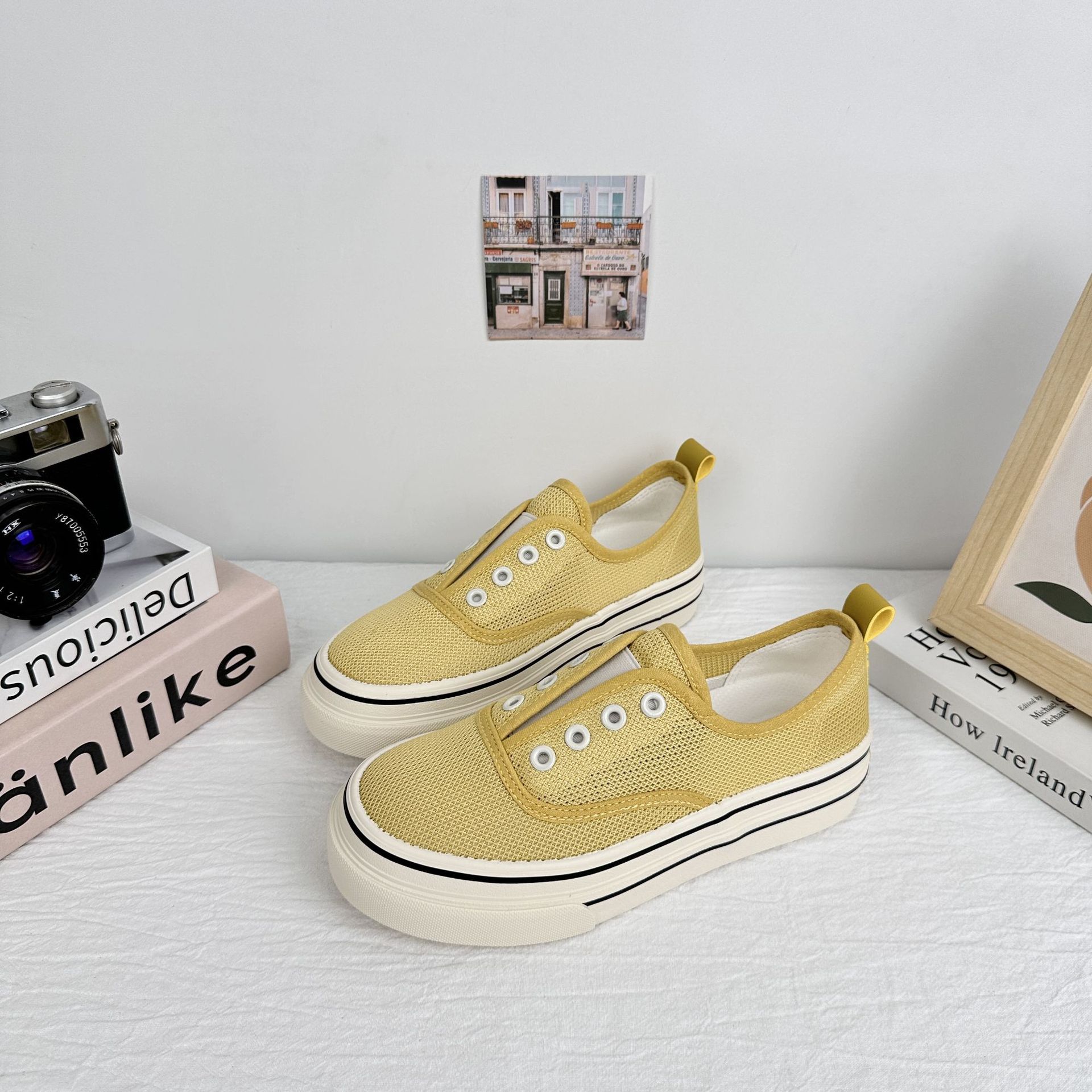 6660 zapatos blancos de un pie de malla para mujeres 2025 nuevos zapatos de malla de verano transpirables de suela gruesa delgada perezosa