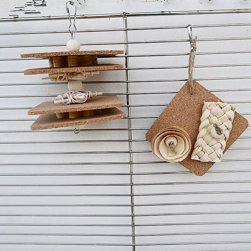 跨境鹦鹉鸟玩具 软木片草编啃咬串 鸟笼解闷玩耍配件用品厂家批发