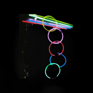 Luminous Cold Light Stick Super Bright Fluorescent Bracelet Wholesale Luminous Toy Colorful Fluorescent Stick 5*200mm Party