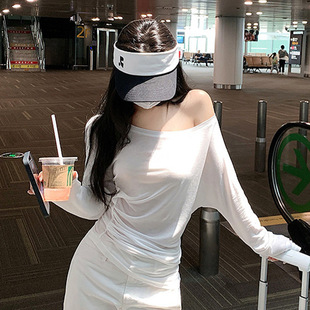 б��100�Rِ��T��ŮС��һ���I¶��Ů�b�����ļ��L�䱡���������