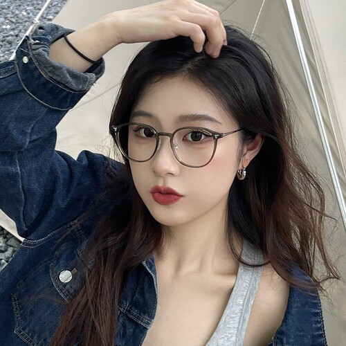 Ultra-Light Tea Color Prescription Glasses for Women - Natural Look, Ideal for Large Faces, Slimming Effect, Suitable for Astigmatism, Round Frame