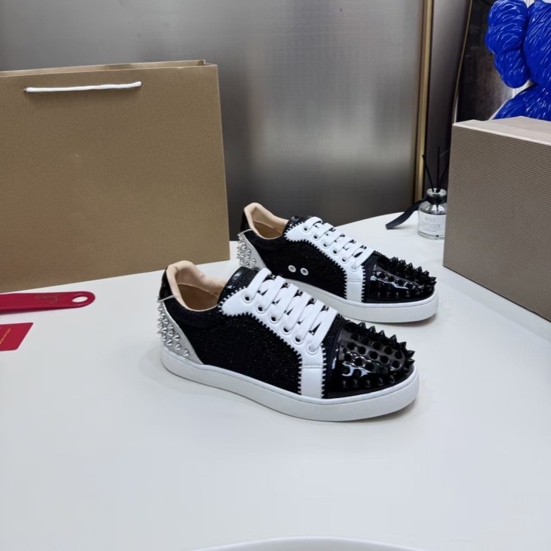 Color block black and white rivets