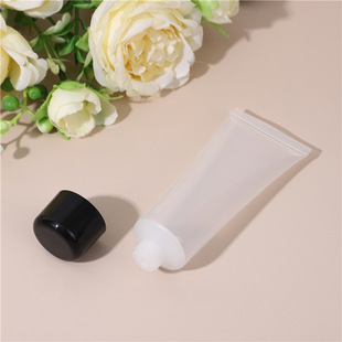 φ30 tube φ35 tube is equipped with electroplating UV gold high tooth rotary cover, which can be added with offset printing, silk screen printing, bronzing, labeling and other processes.