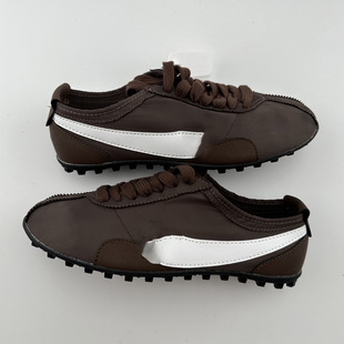 ����Moon Shoe����Ь�����A��׏͹ű���Ь�r���������H���eЬ