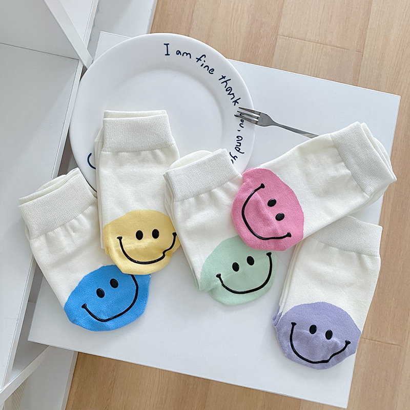 Calcetines de algodón para mujeres de verano delgado talón encantador color sonriente calcetines sin hueso Zhu