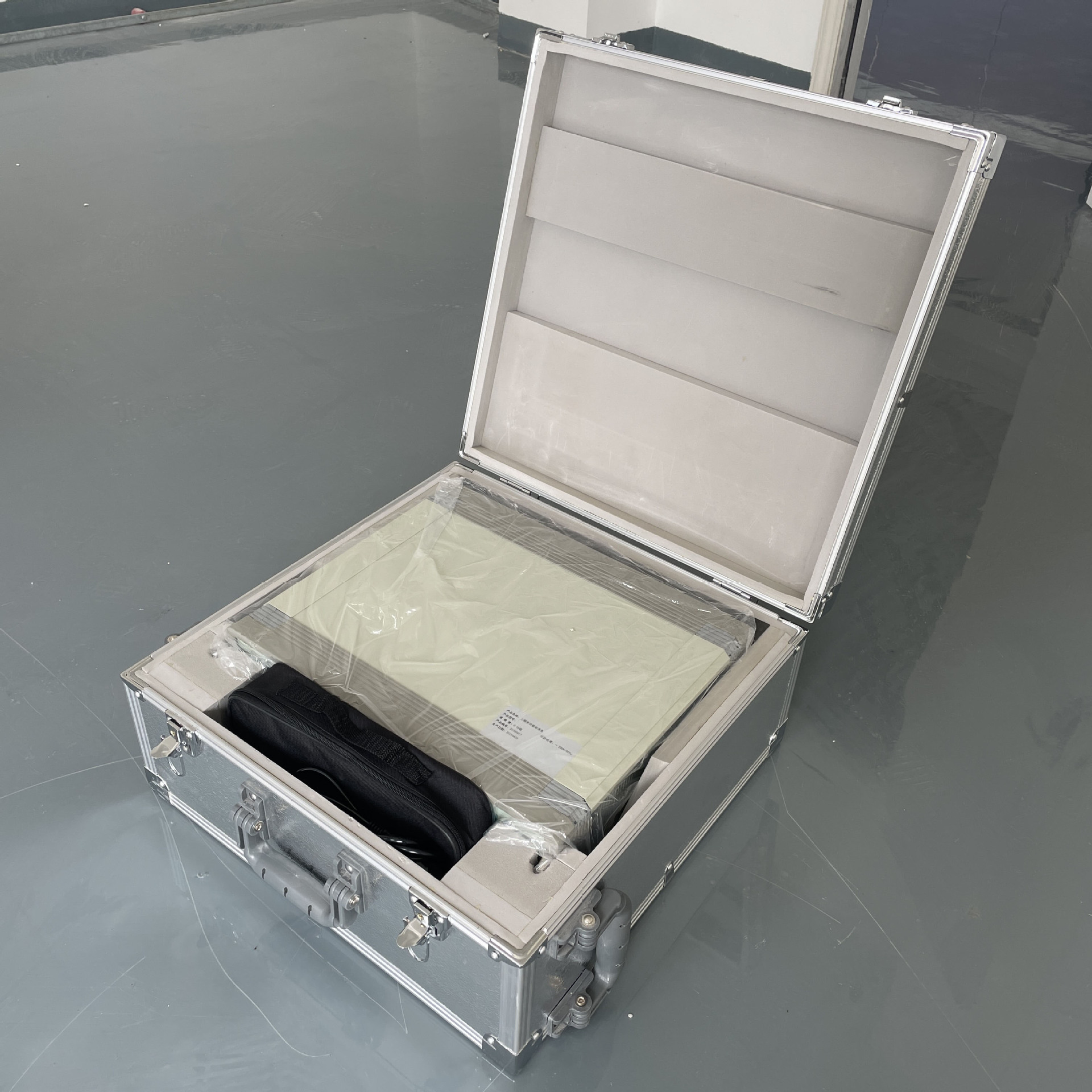 三相多功能标准表 (2).JPG