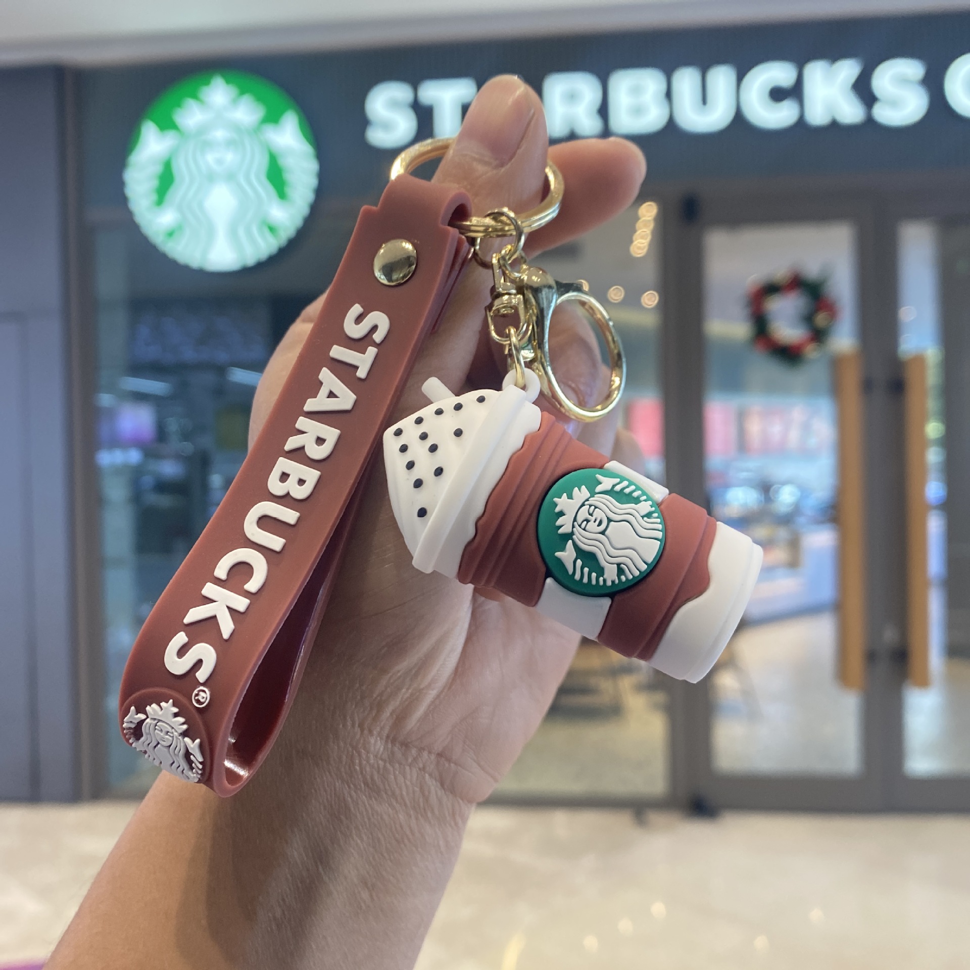 Cruz-frontera Starbucks leche taza llavero muñeca máquina pequeña bolsa de regalo accesorios regalo de Año Nuevo al por mayor