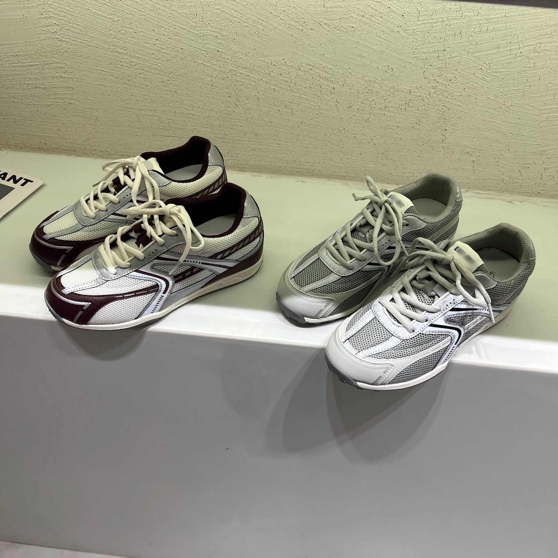 Super fuego retro zapatos de entrenamiento alemán para mujeres 2025 otoño nuevo transpirable versátil al aire libre casual in-mode zapatos deportivos frescos para mujeres