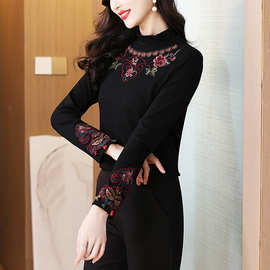 热销 2025民族风秋刺绣修身显瘦外穿弹力长袖加绒上衣高领手套T恤