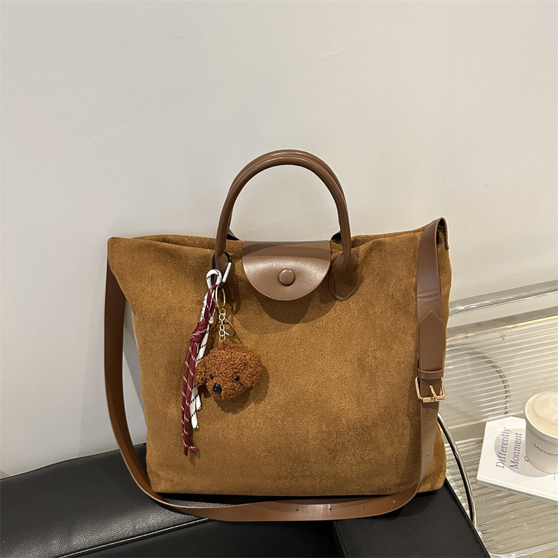 Bolsa de mano de peluche de gamuz para mujeres 2024 nuevo otoño y invierno mirad retro bolso de hombro de gran capacidad tote