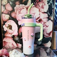 大容量保温カップビッグマック保冷保氷ステンレス高颜値ストローカップ男性女性カップ携帯