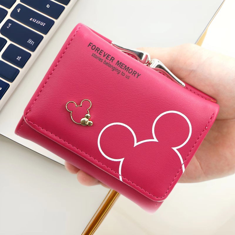 新商品の女の子の財布はカジュアルで可愛いです。学生の小銭入れは韓国版の女性の短い財布です。