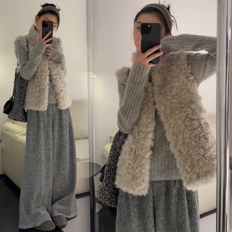 孕妇装秋冬季节慵懒风韩系穿搭三件套装 羊羔毛马甲搭配三件套