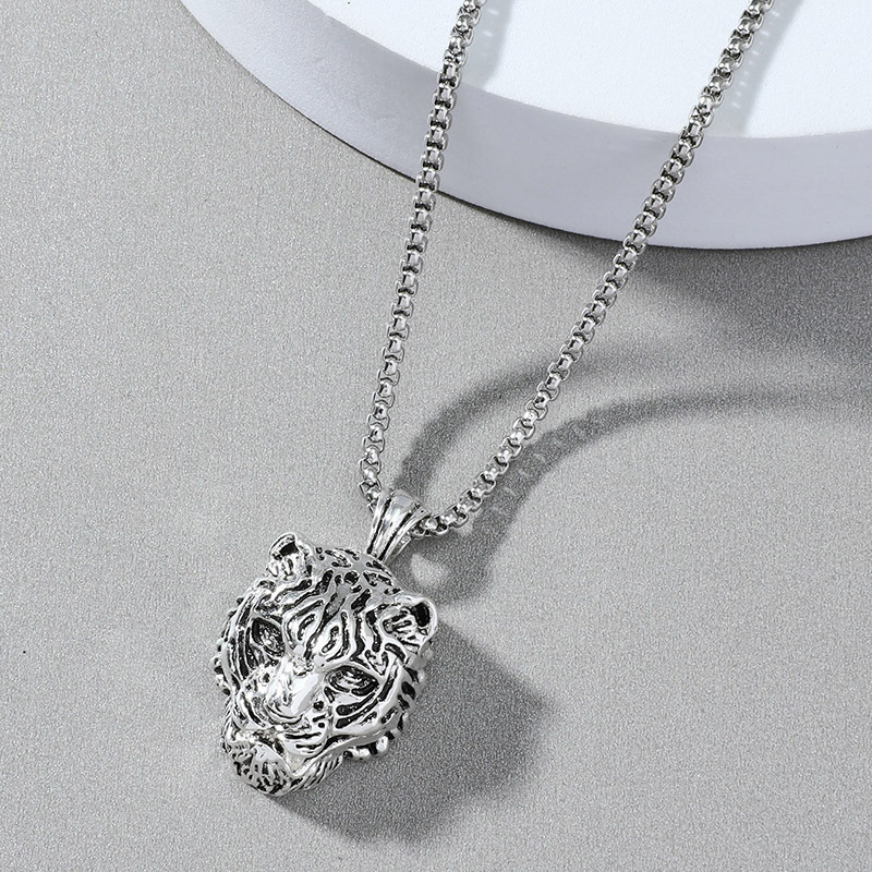 European and American Domineering Retro Leopard Bear Rhinoceros Pendant Hip Hop Punk Fashion Menu002