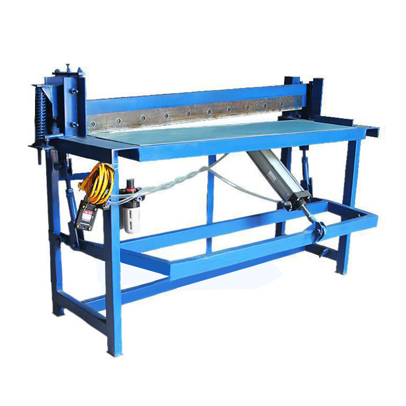 Pneumatic shearing machine, iron plate shearing machine
