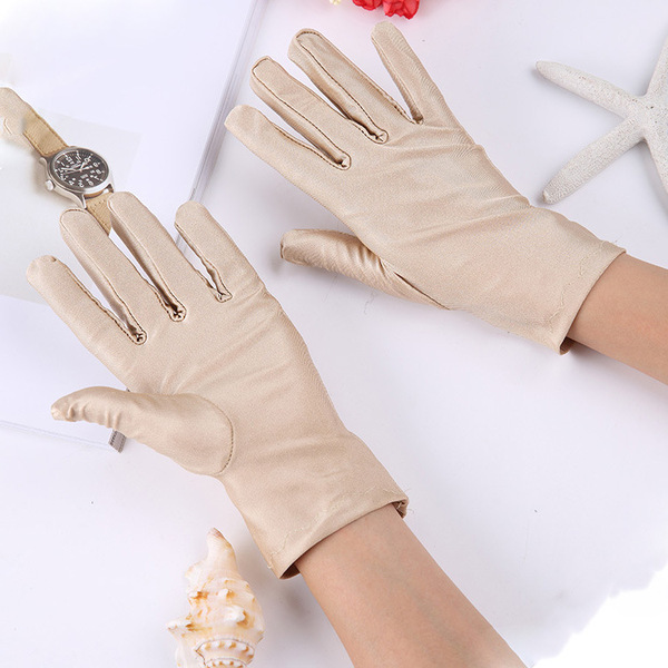 Gloves for men and women