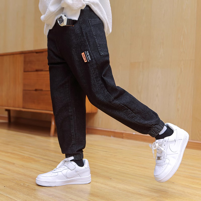 Ropa para niños, jeans suaves lavados para niños, primavera y otoño, hermosos pantalones deportivos, nuevos pantalones casuales para niños medianos y grandes, ropa exterior