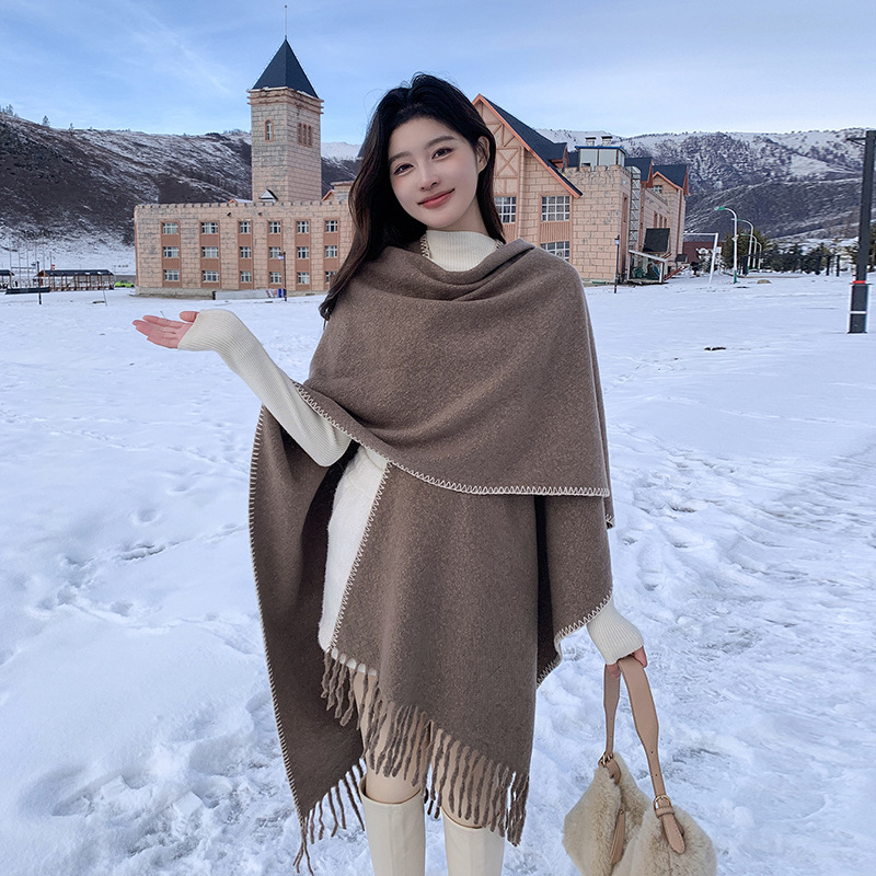 Capa para mujer de otoño/invierno, color sólido, bufanda cálida integrada, capa gruesa de viaje