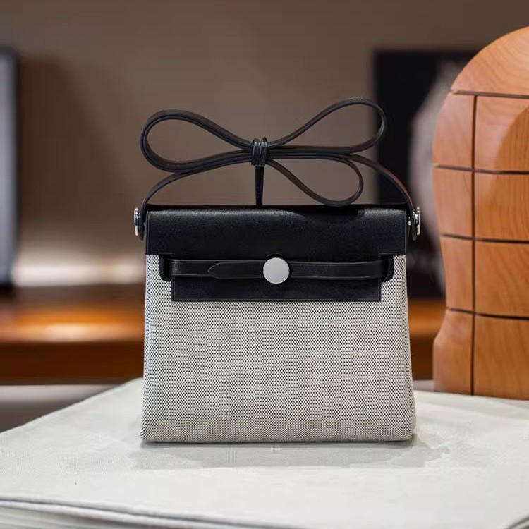 Small Canvas Patchwork Layer Calf Leather Waxed Thread Hand Sewn Mini Shoulder Crossbody Bag_voghion.com