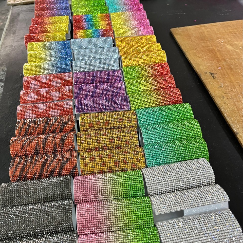 水钻打火机贴钻加工小巧便携镶钻usb点火器带钻点烟器礼品闪钻