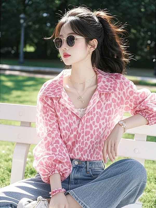 Áo sơ mi nữ cổ bèo tay bồng phối màu tương phản kiểu Pháp — màu hồng