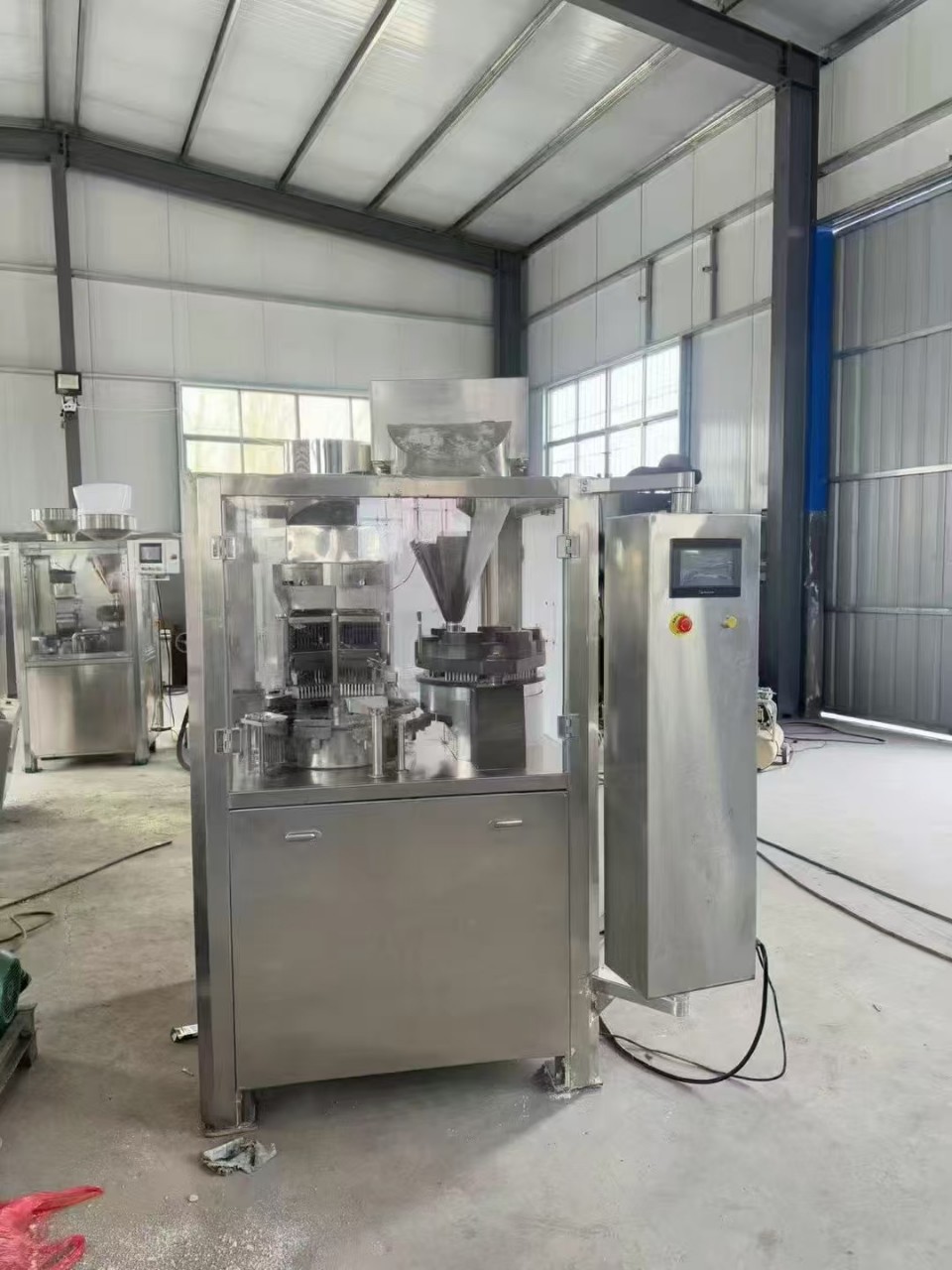 1200胶囊填充机0号模具2台需要的老板联系我，标价与实物不符