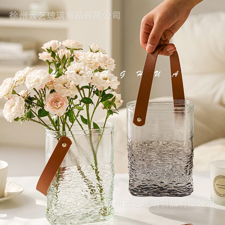 간단한 가벼운 고급 가죽 핸드 헬드 유리 꽃병 투명 수경 장미 백합 꽃 홈 식탁 장식 장식품