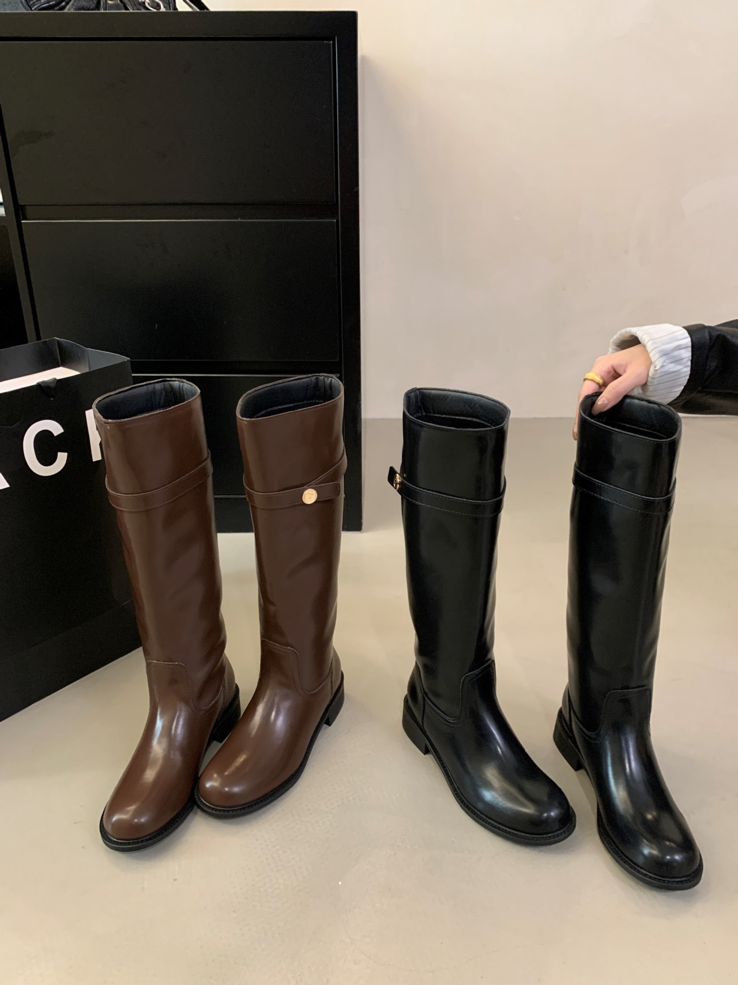 骑士靴巨显瘦超好穿圆头直筒新款复古不过膝长靴