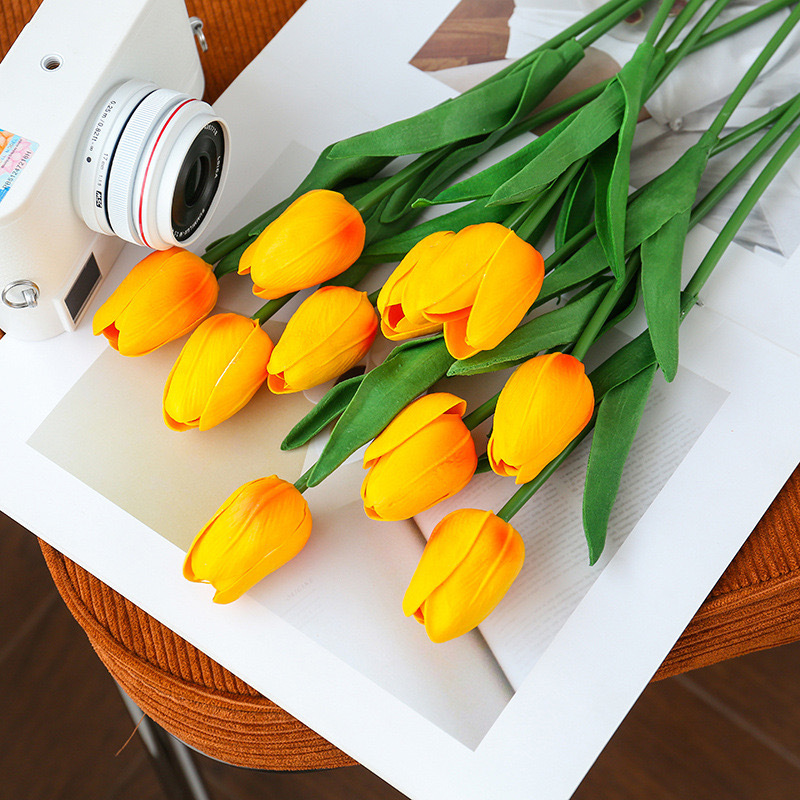 Tulipanes de simulación PU de alta gama flores de simulación de flores de una sola rama sensación de humedad decoración de mesa de comedor en el hogar flores falsas