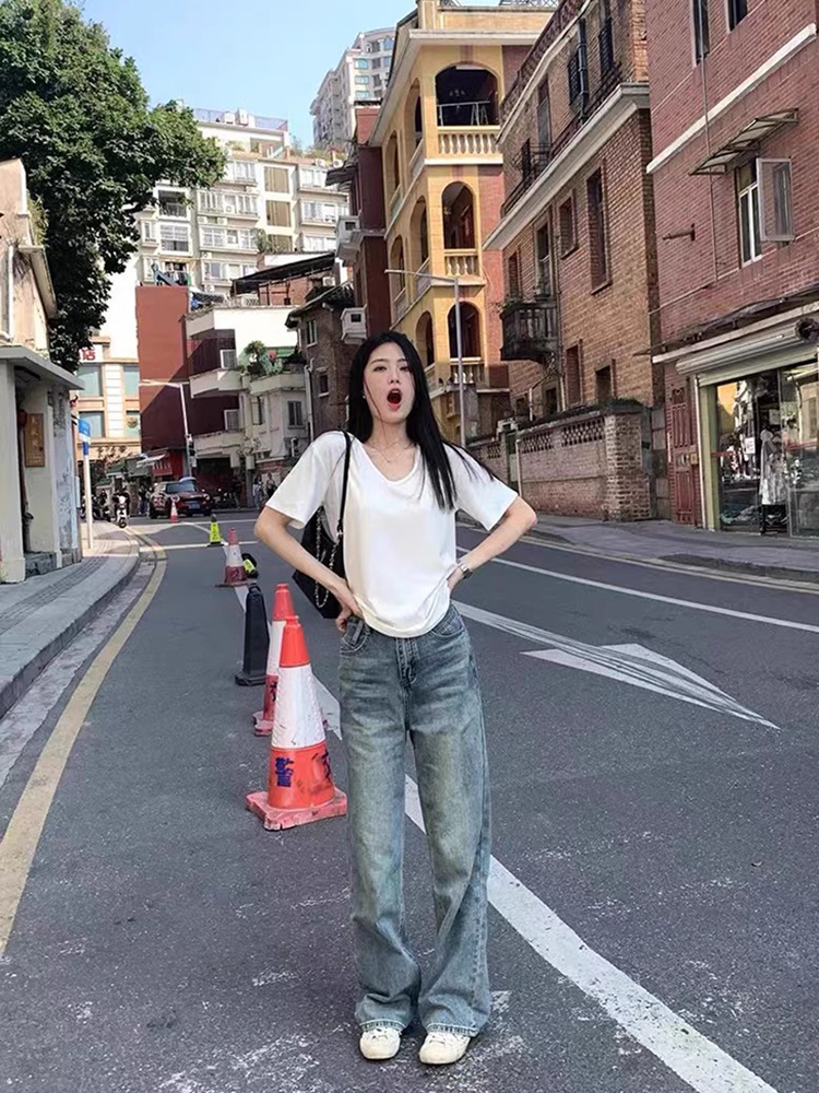 기본형 화이트 브이넥 숄더라인 라인업 반팔 티셔츠 여성 여름 기본 티셔츠 핫걸 상의 반팔 여성 티셔츠