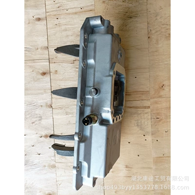 DFEQ1118 transmission upper cover assembly transmission top cover large cover shift fork 1700K4-215 (Transmission gear and shaft)
