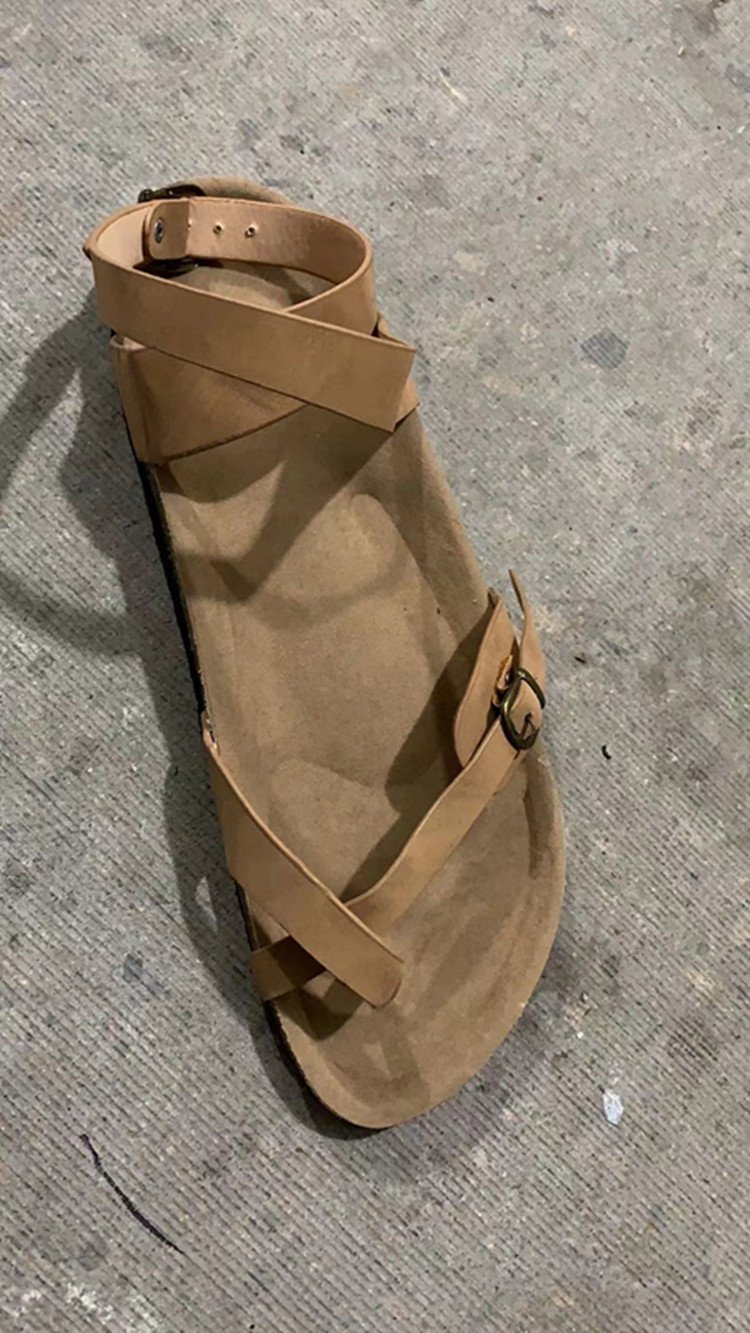 Women's Beach Sandals With Buckle And Toe Loop Flat Sole_voghion.com