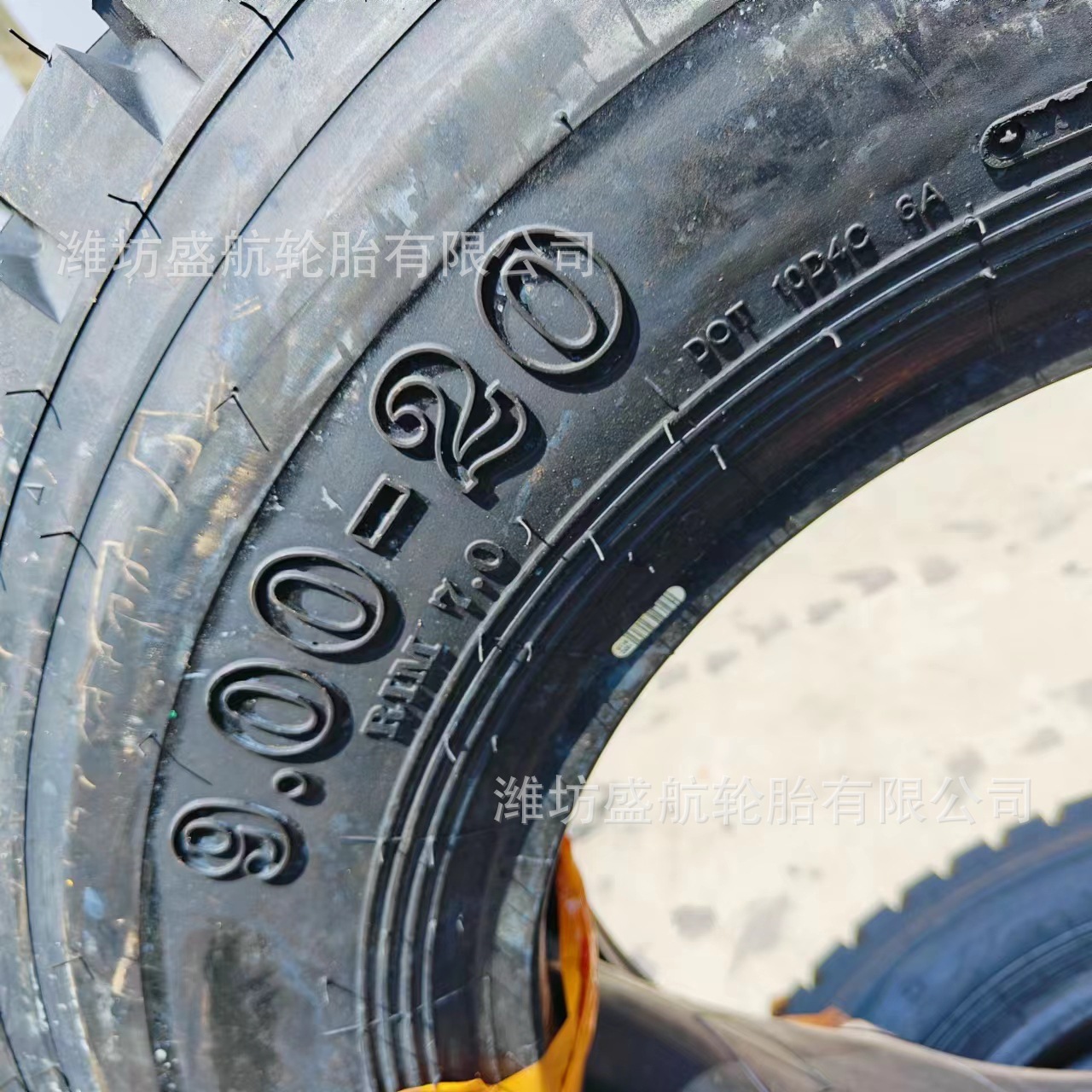 853d2686493717a7188e7d553a3b54