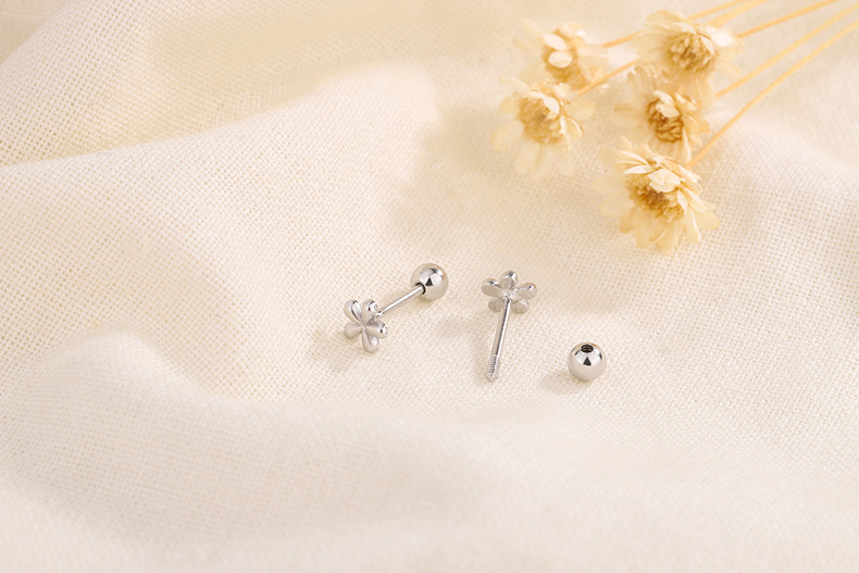Daily Occasion Simple Style Flower Copper Plating Ear Studs 1 Pair