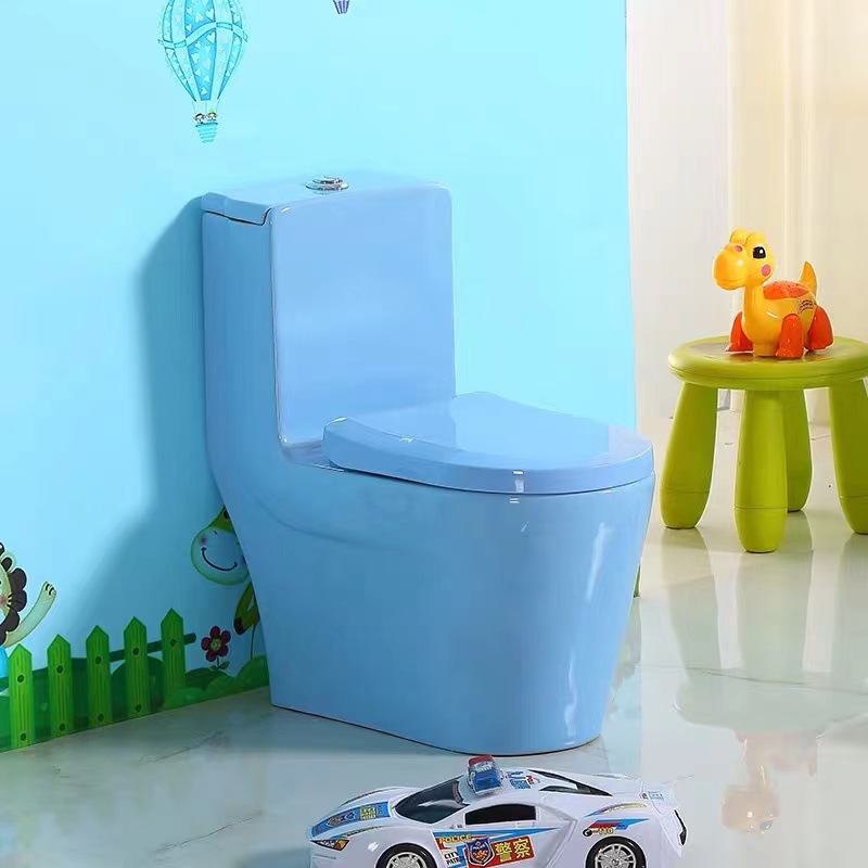 Inodoro infantil cerámica doméstica limpia a prueba de salpicaduras simple inodoro de bombeo blanco al por mayor