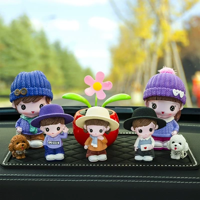 Car ornaments: Female Car Supplies Couple Doll - mom-and-dad-xinzi-lele-mier-sunflower-big-diamond-cushion-seven-piece-set
