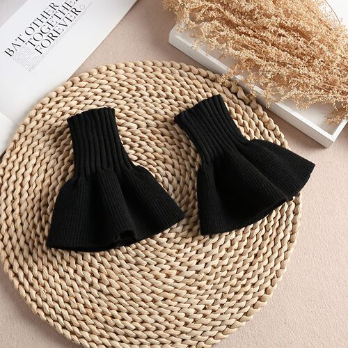 New wool cuffs to keep warm, accessories with a small fragrance, three-dimensional wool is exquisite, decorative cuffs and fake collar