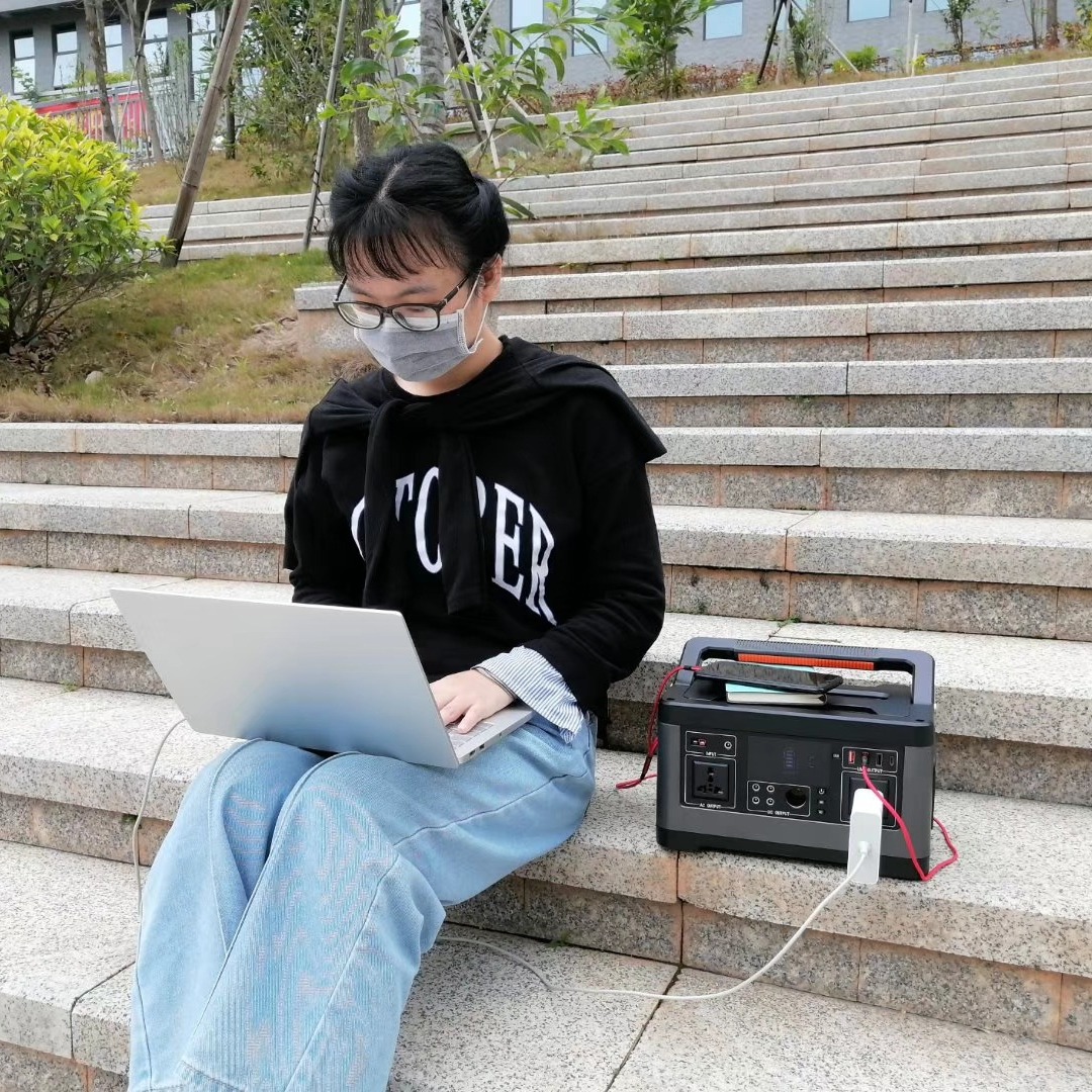 光伏发电系统太阳能电站500W户外便携式储能电源 solar generator 光伏发电系统太阳能电站500W户外便携式储能电源 solar generator