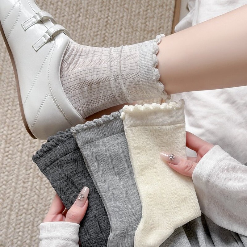 Women's Spring and Summer Lightweight Mid-Calf Socks with Ruffled Edges, Ballet Style, Breathable, Odor-Resistant, Sweat-Absorbing Mid-Calf Socks