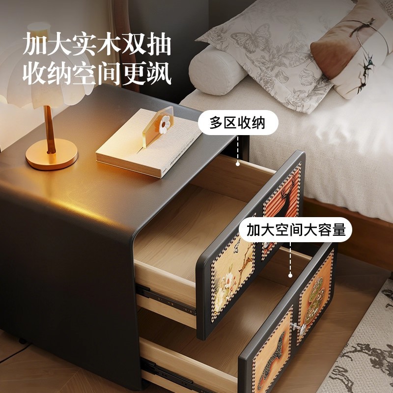 Medieval estilo de madera maciza mesilla de cama 2025 nuevo tipo de dormitorio casero gabinete de almacenamiento creativo retrógrado simple gabinete de la cama