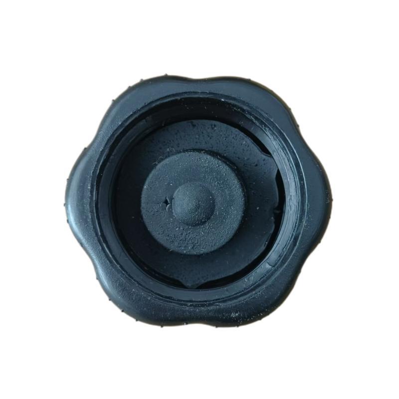 Off-Road Four-Wheel Motorcycle Accessories Plastic Fuel Tank Cap Atv Plastic Fuel Tank Cap Dustproof Fuel Cap Wholesale