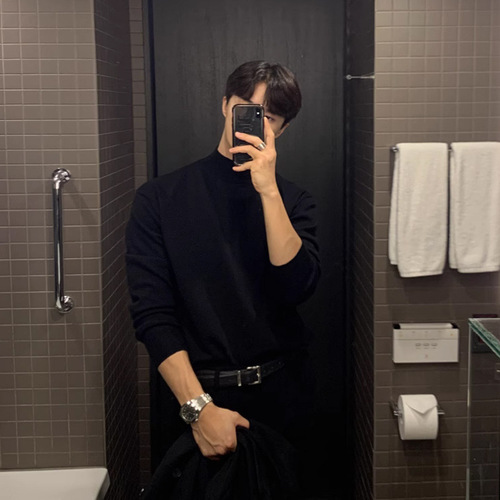 Men's Semi-High Collar Crew Neck T-Shirt for Autumn, Paired with Overcoat and Suit for Layering, Fleece Lined, Mature and Stable Men's Long-Sleeve T-Shirt