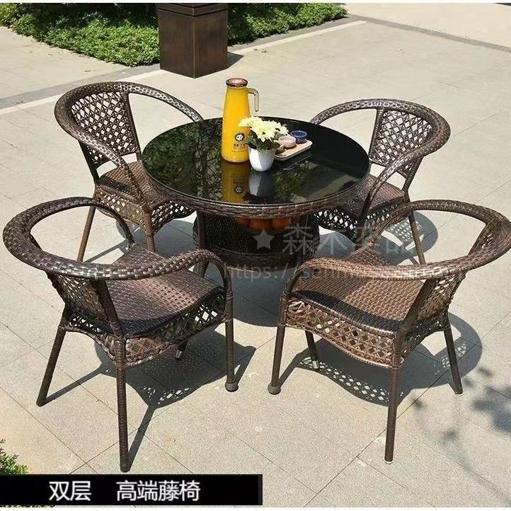 籐テーブルと椅子の3点セット、バルコニーティーテーブルと椅子、カジュアルな屋外中庭、高齢者用背もたれ籐椅子、コーヒーテーブルの組み合わせ|undefined