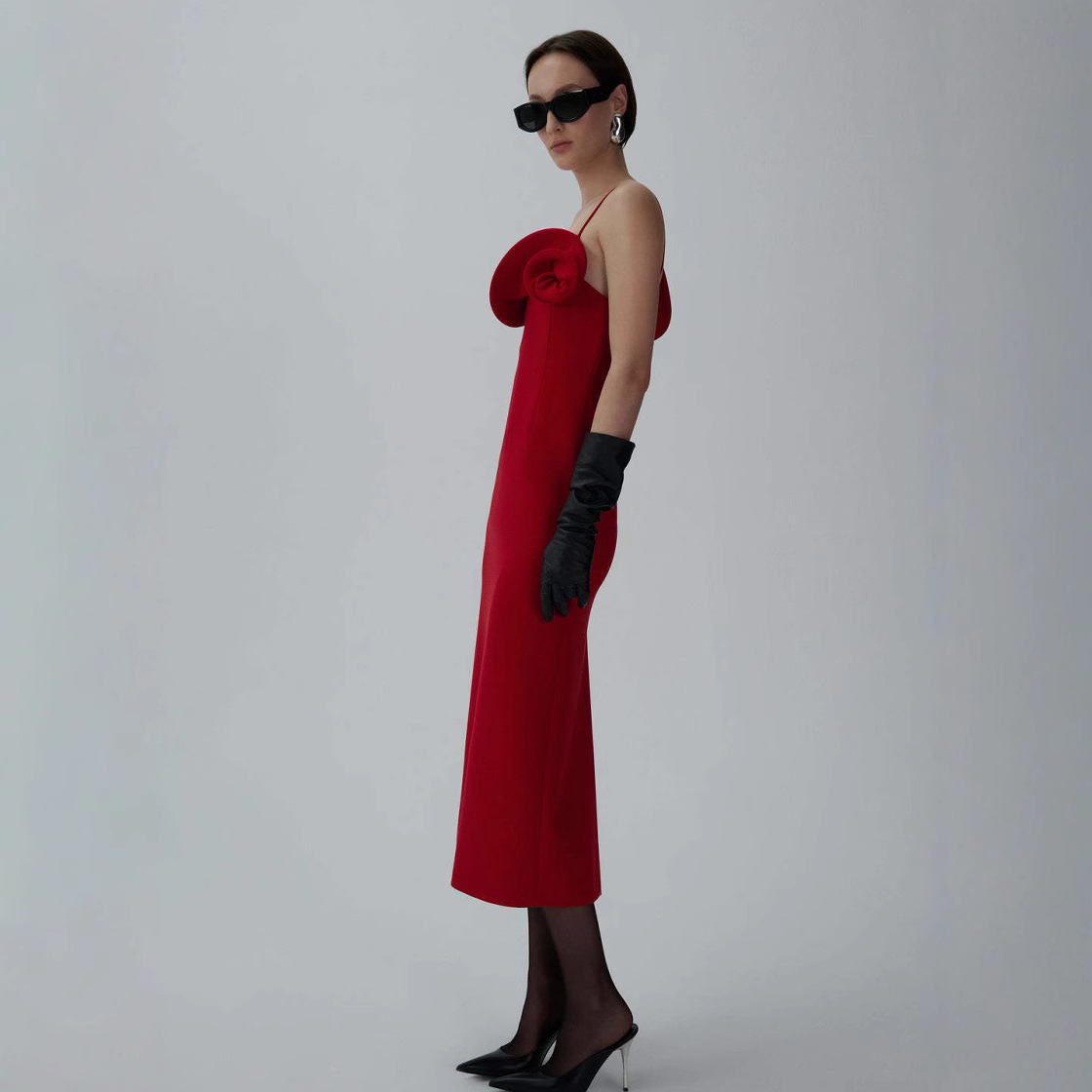 Design retro red elegant three dimensional evening dress