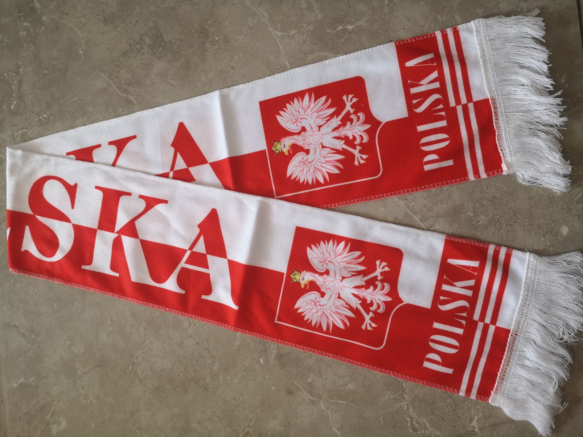 Bufandas de Terciopelo para Fanáticos de Equipos Nacionales de la Copa Mundial, Bufandas de Animación y Apoyo para Clubes de la Copa de Europa, Disponibles en Existencia