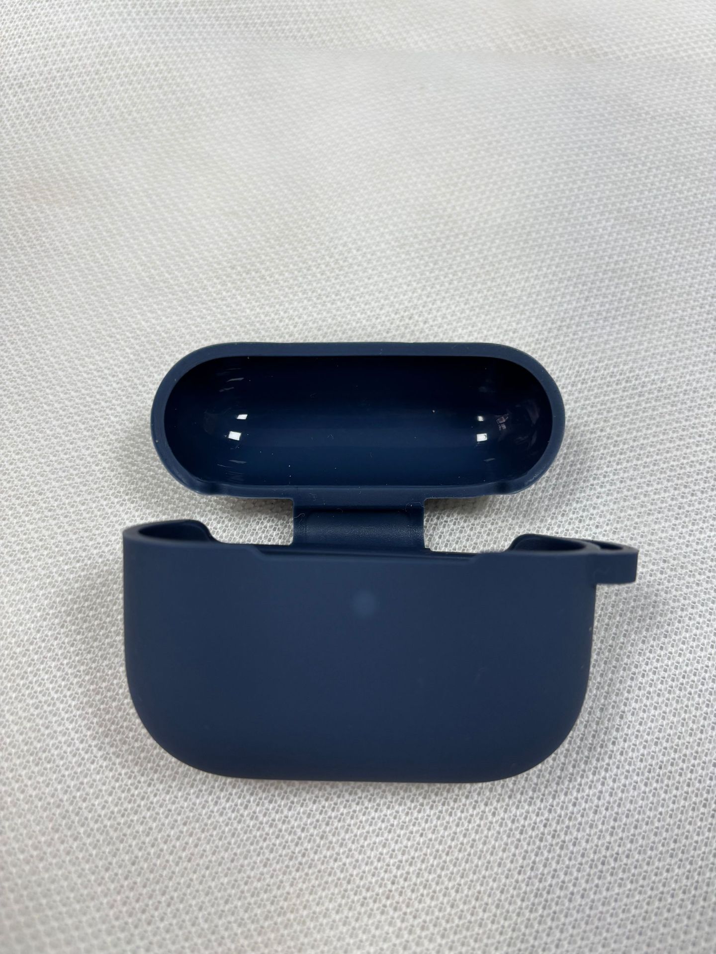 Чехол для наушников Apple AirPods Pro 3 силиконовый однотонный